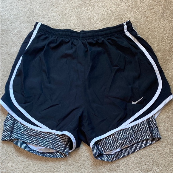 Nike Women's Black Running Shorts - Picture 1 of 3